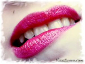 губы накрашенные помадой фото