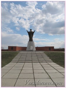 монумент Святителю Николаю Архиепископу Миоликийскому Чудотворцу