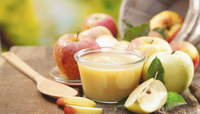Как сварить яблочное пюре со сгущенкой на зиму «Неженка»: 3 простых рецепта