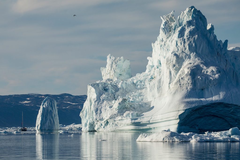 В Гренландии тают ледники: причина в распространении водорослей