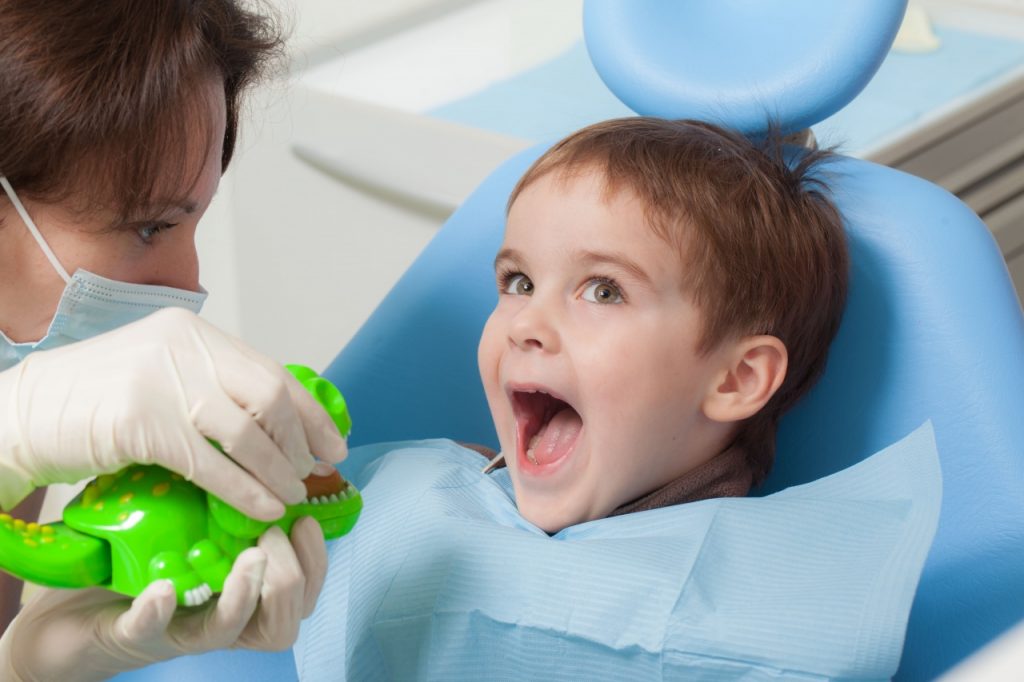 Стоматофобия: как подготовить ребенка к посещению стоматолога без нервов и тревоги?