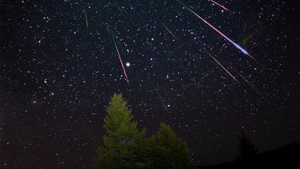 Августовский звездопад: метеорный дождь Персеиды осветит небо