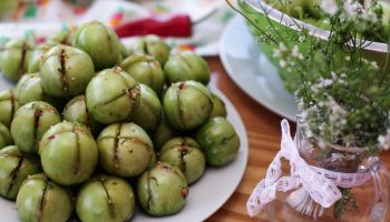 Вкусные зеленые помидоры: рецепт консервирования с фаршированными овощами на зиму