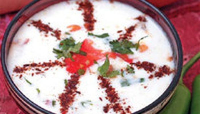 Томатная райта: готовим традиционный индийский соус