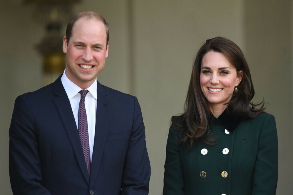 «Не подавайте моей жене идей»: Кейт с ребёнком на руках обеспокоила принца Уильяма