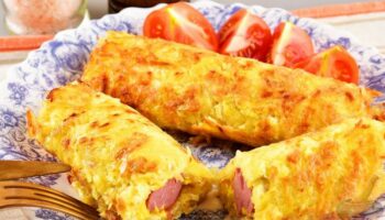 Сосиски в картофельной шубке: закуска к любому случаю