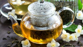 Зеленый чай с жасмином: напиток для бодрого настроения