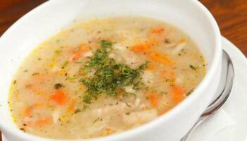 Суп «Кнорр домашний» с манкой: быстрый обед, который нравится даже детям